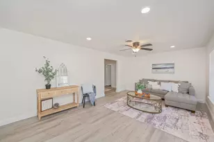 431 Andrew Dr, Valparaiso, FL 32580 - Photo 1