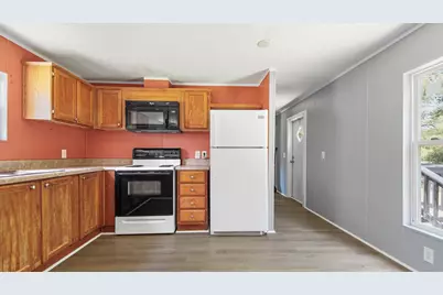 142 Snapdragon Street, Defuniak Springs, FL 32433 - Photo 8