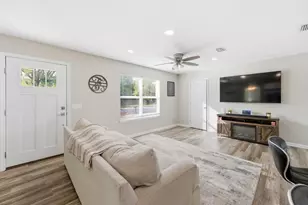 308 Brannon Ct, Crestview, FL 32539 - Photo 4