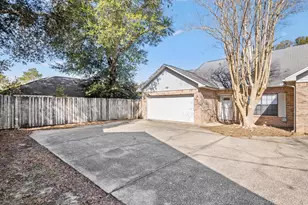 815 Valley Rd, Crestview, FL 32539 - Photo 2