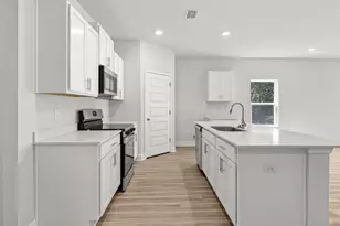 5888 Pelagic Dr, Milton, FL 32583 - Photo 4