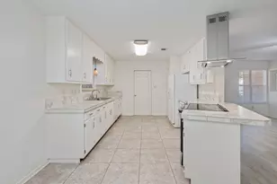 202 Summer Ln, Fort Walton Beach, FL 32547 - Photo 10