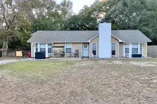 309 Springwood Cir, Crestview, FL 32536 - Photo 1