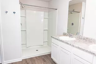 202 Laurel Hl St, Crestview, FL 32539 - Photo 8