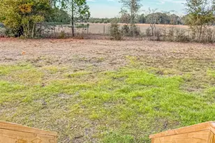 551 Creola St, Holt, FL 32564 - Photo 16