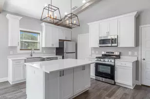 8425 Tippin Ave, Pensacola, FL 32514 - Photo 2