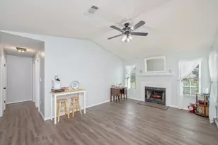 3010 Windsor Cir, Crestview, FL 32539 - Photo 4