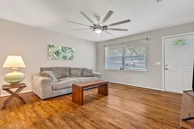 309 Cloverdale Boulevard, Fort Walton Beach, FL 32547 - Photo 8