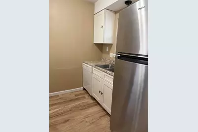 607 W Sunset Boulevard W #A, Fort Walton Beach, FL 32547 - Photo 6