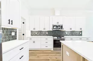 19 A Bayview Dr, Shalimar, FL 32579 - Photo 16