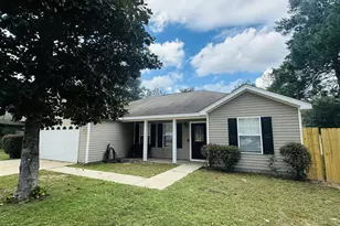 219 Shorey Dr, Defuniak Springs, FL 32433 - Photo 1