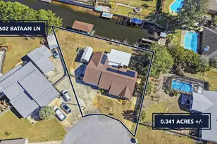 1602 Bataan Ln, Gulf Breeze, FL 32563 - Photo 1