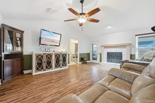 1602 Bataan Ln, Gulf Breeze, FL 32563 - Photo 8