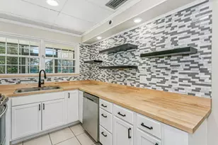 123 SW Robinwood Dr SW, Fort Walton Beach, FL 32548 - Photo 4