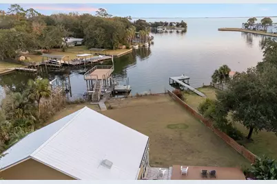 27 Old Ferry Road, Shalimar, FL 32579 - Photo 2