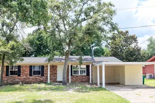 13 Port Dixie Blvd, Shalimar, FL 32579 - Photo 1