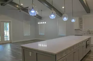 104 SW Second Ave SW, Fort Walton Beach, FL 32548 - Photo 4