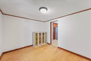 894 E Williams Ave E, Crestview, FL 32539 - Photo 14