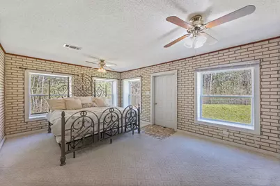 894 E Williams Avenue E, Crestview, FL 32539 - Photo 8