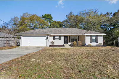 322 Strawbridge Drive, Crestview, FL 32539 - Photo 1