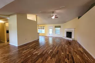 2359 Heritage Cir, Navarre, FL 32566 - Photo 4