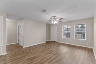 8484 Barrancas St, Navarre, FL 32566 - Photo 6