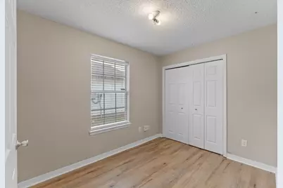 8484 Barrancas Street, Navarre, FL 32566 - Photo 14