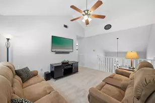 1058 E Troon Dr E, Niceville, FL 32578 - Photo 34