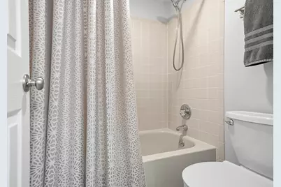 1058 E Troon Drive E, Niceville, FL 32578 - Photo 44