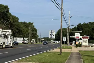 426 W James Lee Blvd W, Crestview, FL 32536 - Photo 2