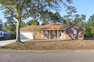 26 Village Ln, Freeport, FL 32439 - Photo 1