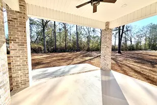 6018 Paige Ln, Crestview, FL 32536 - Photo 4