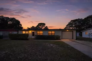 435 Argyle Ct, Mary Esther, FL 32569 - Photo 2