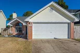 1221 Charleston Cir, Fort Walton Beach, FL 32547 - Photo 2