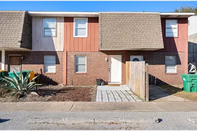 145 4th Avenue #APT C2, Shalimar, FL 32579 - Photo 2