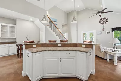 266 Florida Avenue, Valparaiso, FL 32580 - Photo 14