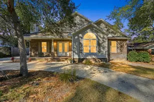 266 Florida Ave, Valparaiso, FL 32580 - Photo 1