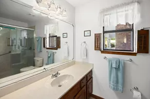 2024 Bayshore Dr, Niceville, FL 32578 - Photo 40