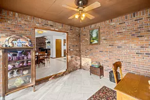 2024 Bayshore Dr, Niceville, FL 32578 - Photo 28