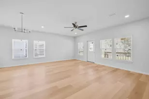 72 Riverwalk Cir, Freeport, FL 32439 - Photo 10