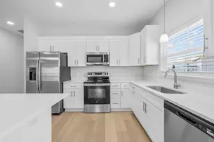 72 Riverwalk Cir, Freeport, FL 32439 - Photo 8