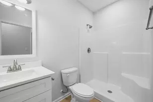 72 Riverwalk Cir, Freeport, FL 32439 - Photo 24