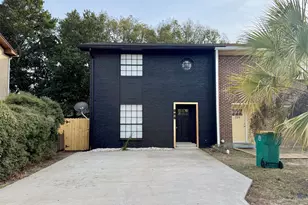 137 Valencia Dr, Fort Walton Beach, FL 32547 - Photo 1