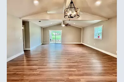 16 N 1st Street N, Defuniak Springs, FL 32433 - Photo 10