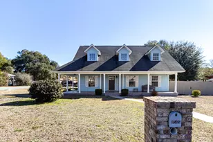 4565 Scarlet Dr, Crestview, FL 32539 - Photo 2