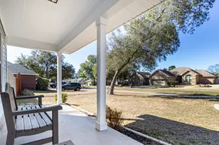 4565 Scarlet Dr, Crestview, FL 32539 - Photo 4