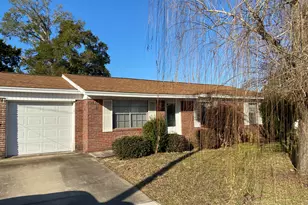 31 North St, Mary Esther, FL 32569 - Photo 1