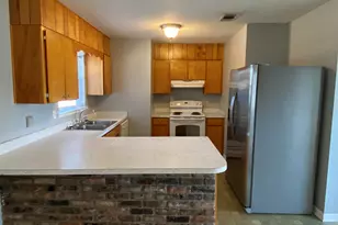 31 North St, Mary Esther, FL 32569 - Photo 6