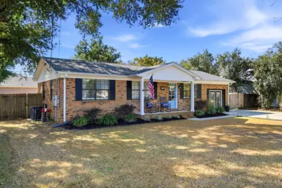 5471 Bonanza Drive, Gulf Breeze, FL 32563 - Photo 6