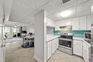 8727 Thomas Dr, Panama City Beach, FL 32408 - Photo 4